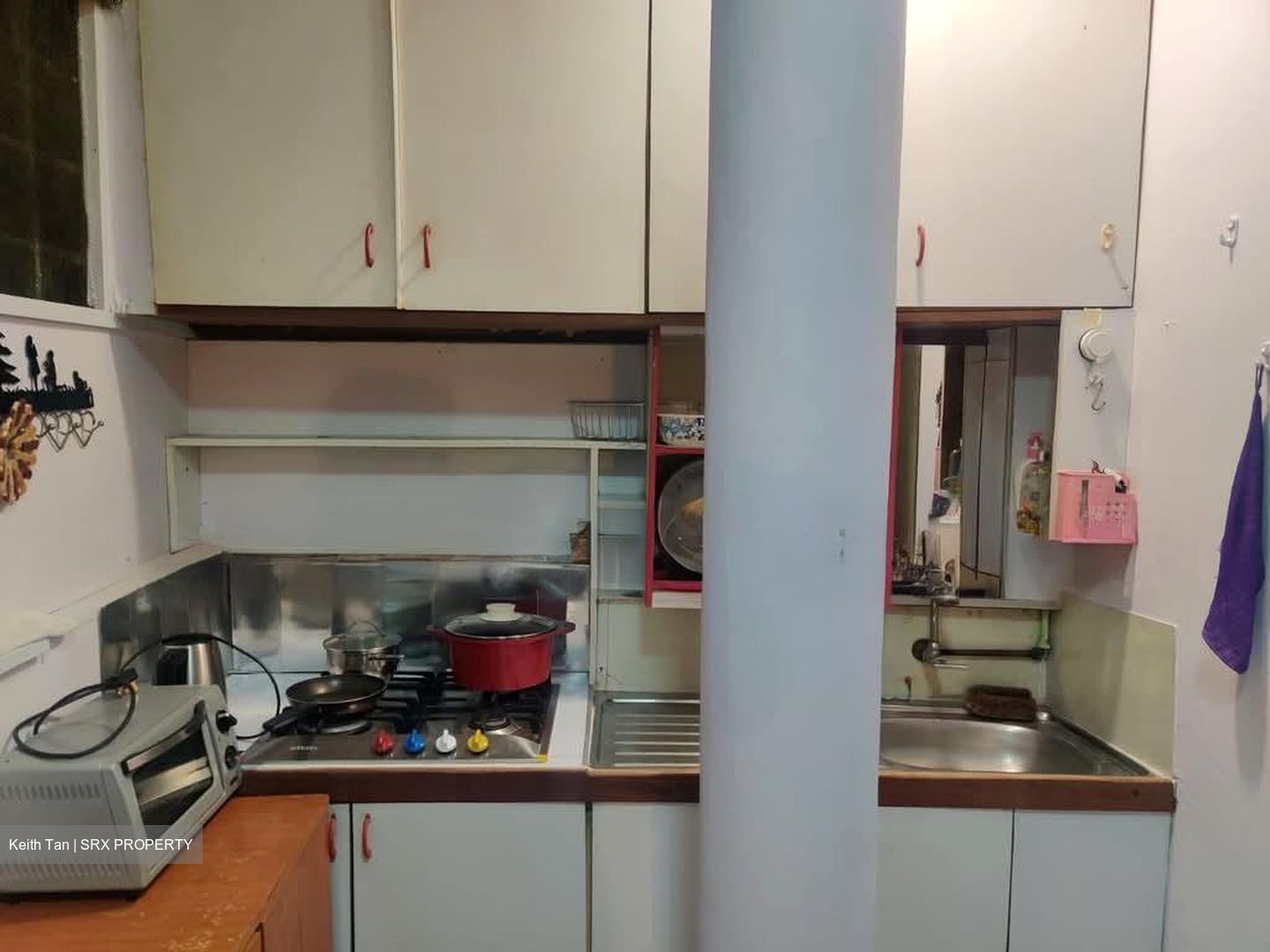 Sennett Terrace (D16), Terrace #566260141